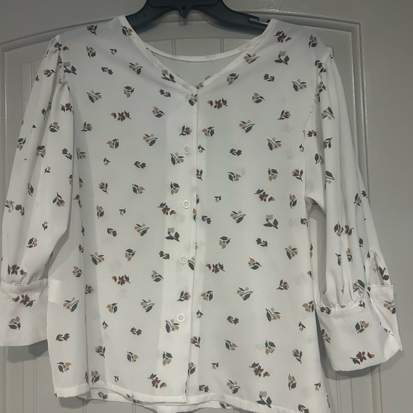 Blue Sand top made in Italy. Size large and buttons up the back - Picture 1 of 6